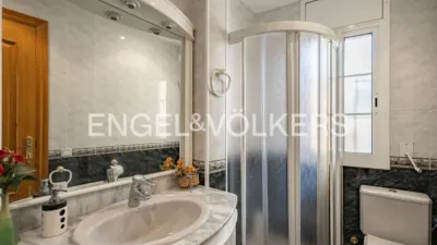 Terraced House in Centre photo 7
