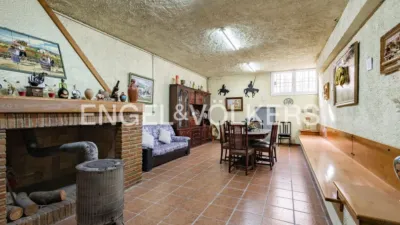 Terraced House in Centre photo 6