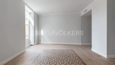 Apartment in El Mercat photo 5