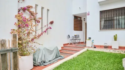 Townhouse on Avenida Alcazaba photo 35