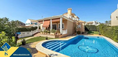 Casa – Torrevieja - Vista 2