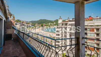 Apartment on Calle de San Martín photo 36