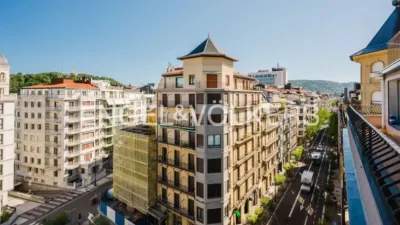 Apartment on Calle de San Martín photo 30
