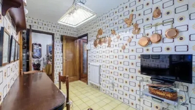 Apartment on Rúa de Frei Rosendo Salvado photo 13