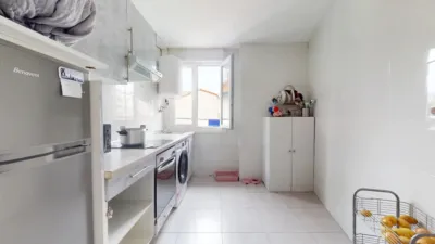 Piso en Lutxana-Llano photo 3