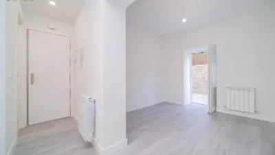 Flat on Calle del Hospital photo 4