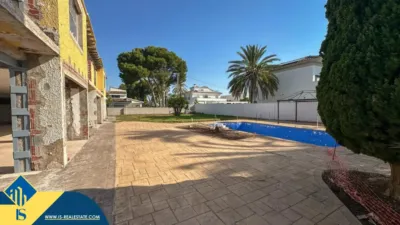 Chalet in Cabo Roig-La Zenia-La Regia photo 4