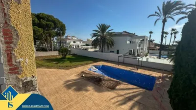 Chalet in Cabo Roig-La Zenia-La Regia photo 35