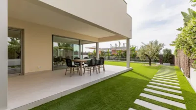 Chalet in Can Girona-Terramar-Vinyet photo 6