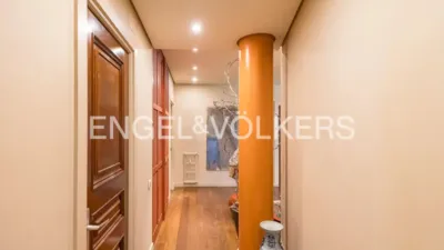 Apartment on Calle de Santo Domingo de Silos photo 22