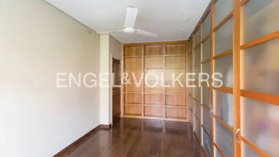 Apartment on Calle de Santo Domingo de Silos photo 19