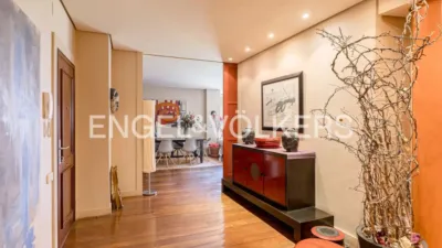Apartment on Calle de Santo Domingo de Silos photo 11