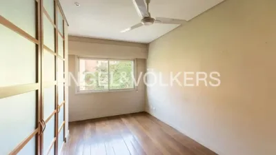 Apartment on Calle de Santo Domingo de Silos photo 18
