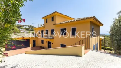 House in Can Girona-Terramar-Vinyet photo 8