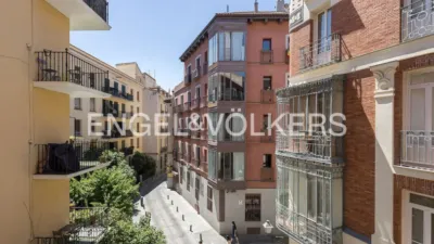 Apartment in Palacio photo 17