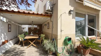 Duplex on Carrer de la Mare de Déu de Montserrat photo 26
