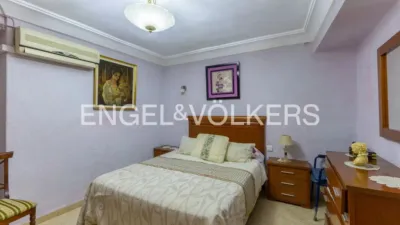 Apartment on Plaça de La Mare de Déu de Vallivana photo 6