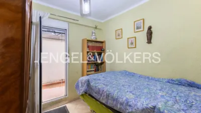 Apartment on Plaça de La Mare de Déu de Vallivana photo 9