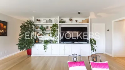 Apartment in Avenida de Europa Area photo 8