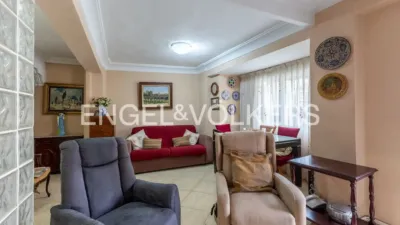 Apartment on Plaça de La Mare de Déu de Vallivana photo 3