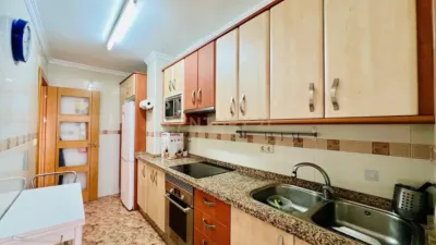 Piso en alquiler en Calle Periodista Francisco Giles Jiménez, 2, Cartuja (Distrito Norte. Granada Capital) de 800 €<span>/mes</span>
