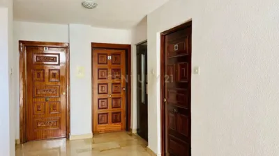 Piso en alquiler en Calle Periodista Francisco Giles Jiménez, 2, Cartuja (Distrito Norte. Granada Capital) de 800 €<span>/mes</span>