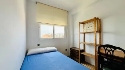 Piso en alquiler en Calle Periodista Francisco Giles Jiménez, 2, Cartuja (Distrito Norte. Granada Capital) de 800 €<span>/mes</span>
