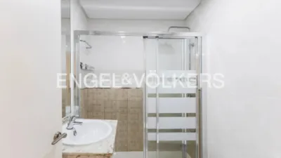 Apartment on Calle de Balbina Valverde photo 8