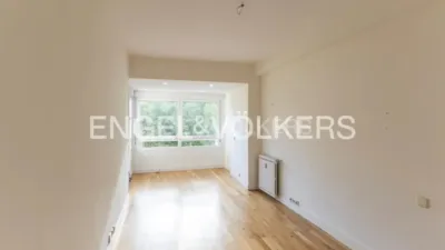 Apartment on Calle de Balbina Valverde photo 10