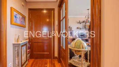 Apartment on Sabino Arana Street photo 40