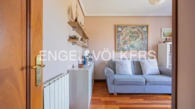 Apartment on Sabino Arana Street photo 26