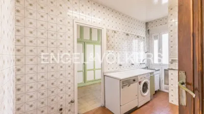 Apartment on Calle de O'Donnell photo 22