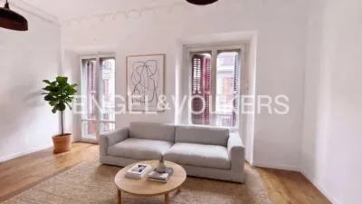 Apartment in Palacio photo 2