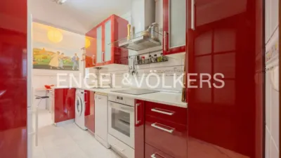 Apartment on Sabino Arana Street photo 36
