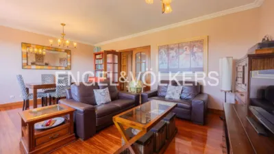 Apartment on Sabino Arana Street photo 2