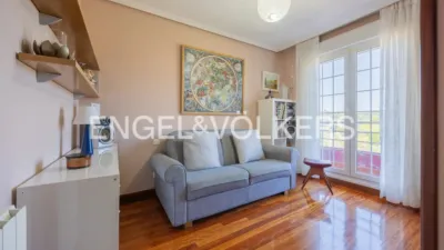 Apartment on Sabino Arana Street photo 27