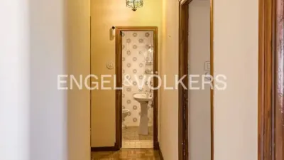 Apartment on Calle de O'Donnell photo 31