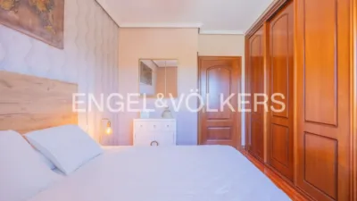 Apartment on Sabino Arana Street photo 19