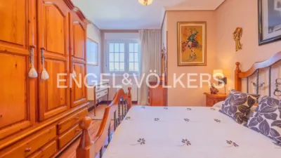 Apartment on Sabino Arana Street photo 14