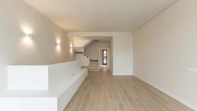Townhouse in Molins de Rei photo 8