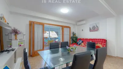 Pis – Torrevieja, Urbanización Calas Blancas - Més