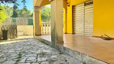 Chalet on Carrer Joan Gris photo 34