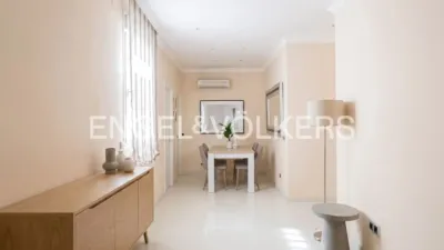 Apartment on Calle de Alcántara photo 19