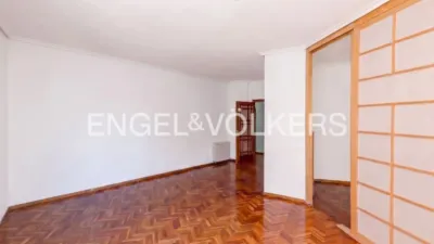 Apartment in Palacio photo 39