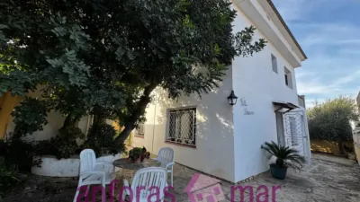 Chalet on Carrer del Pont photo 8