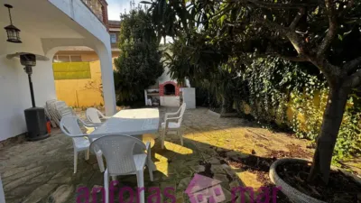 Chalet on Carrer del Pont photo 2