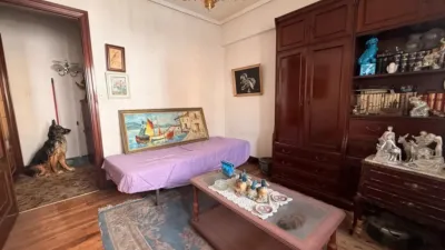 Flat for sale on Calle de las Juntas Generales photo 7