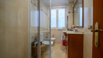 Flat on Calle de San Marcial photo 16