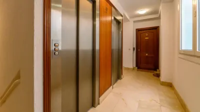 Flat on Calle de San Marcial photo 19