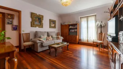 Flat on Calle de San Marcial photo 4
